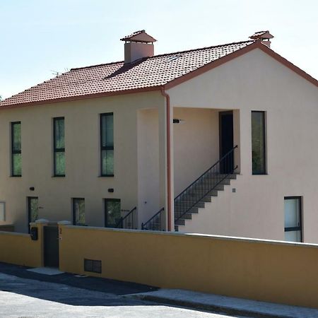Apartamentos Compostela Lobios Buitenkant foto